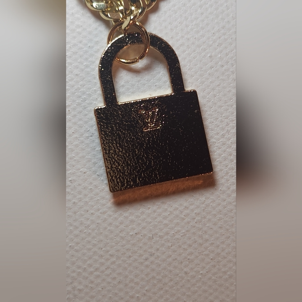 Louis Vuitton zipper pull bracelet - Picture 2 of 2